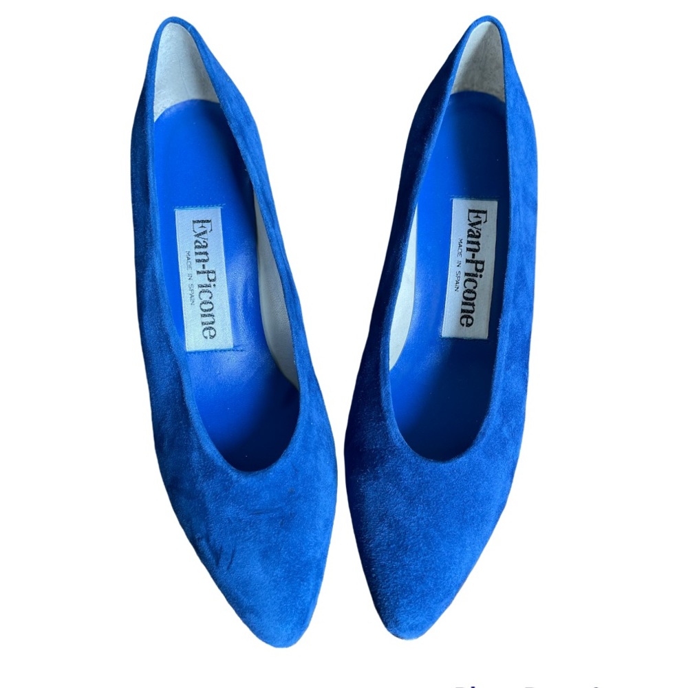 Vintage Evan Picone Blue Suede Heels. Size 5.5 M. Like new!